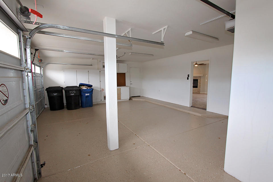11516 East Decatur Street Mesa, AZ 85207 - Photo 23 of 29 Garage