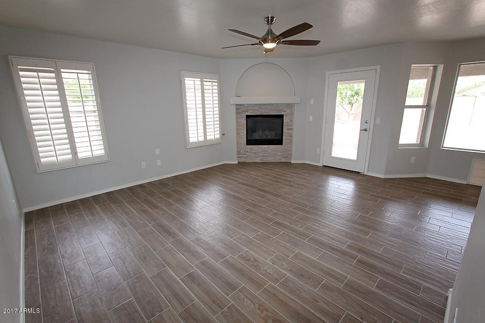 11516 East Decatur Street Mesa, AZ 85207 - Photo 6 of 29 6