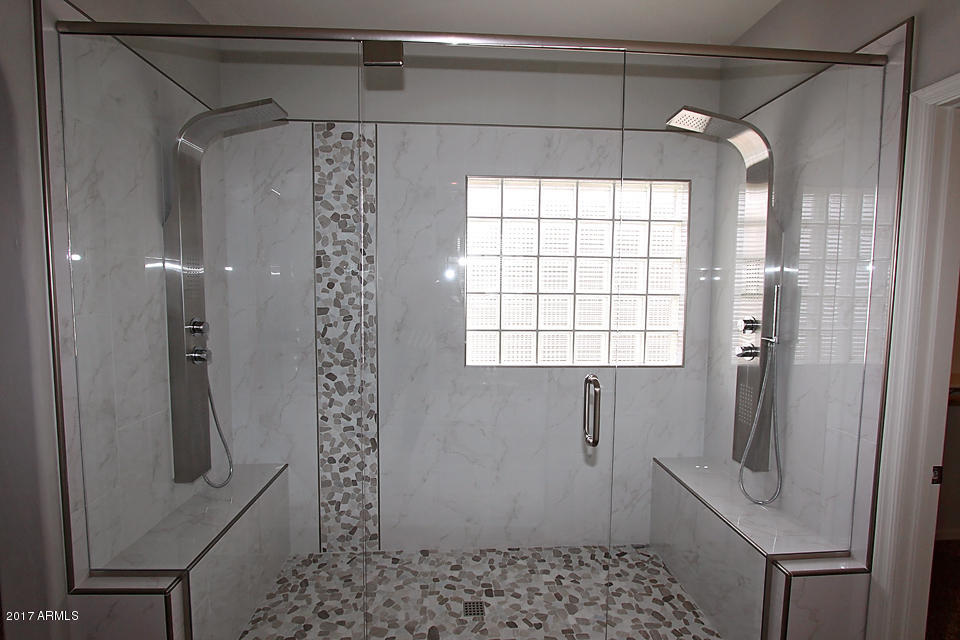 11516 East Decatur Street Mesa, AZ 85207 - Photo 8 of 29 Double Jetted Master Shower