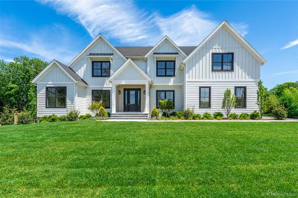 $2,100,000 | 5 Sea Crest Court, Riverhead, NY 11947