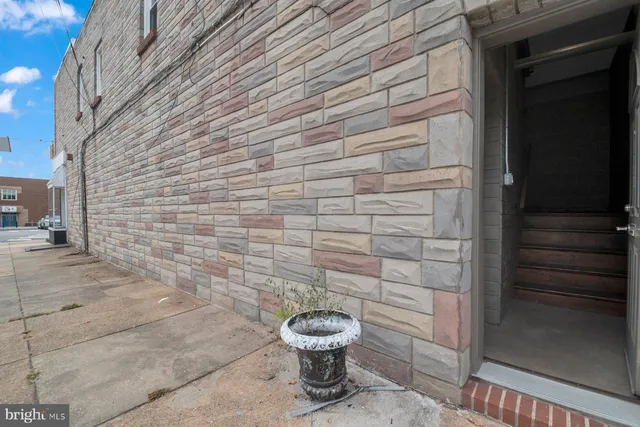 $2,100 | 1442 East Fort Avenue, Unit B, Baltimore, MD 21230