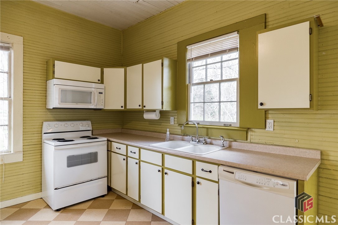 180 First Street Athens, GA 30601 - Photo 11 of 39