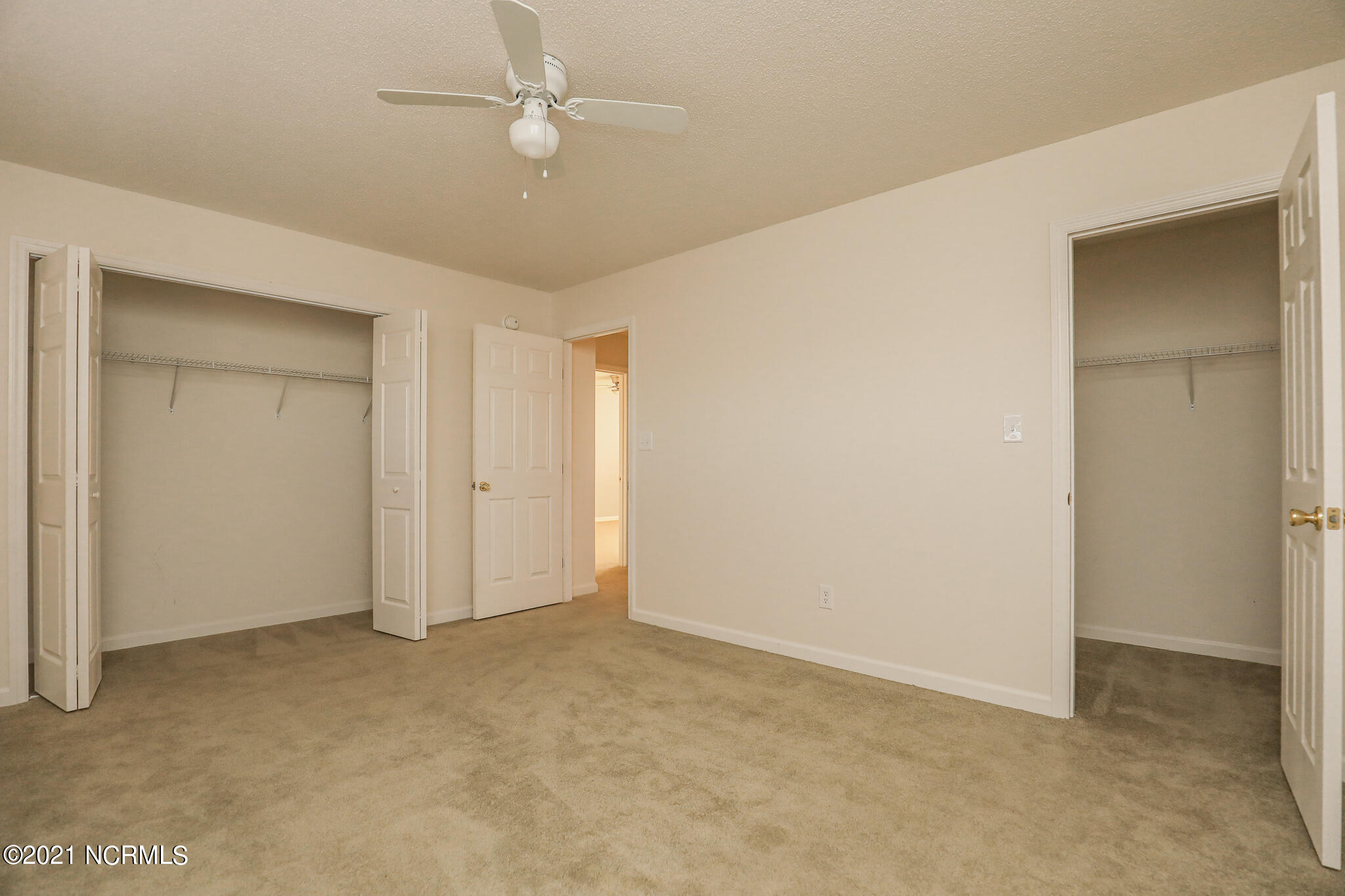 242 Smallwood Road Hubert, NC 28539 - Photo 21 of 38 Christina- 216 Oyster l-63