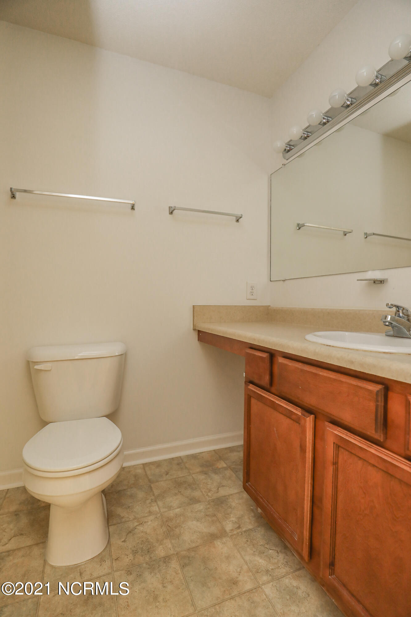242 Smallwood Road Hubert, NC 28539 - Photo 25 of 38 Christina- 216 Oyster l-67