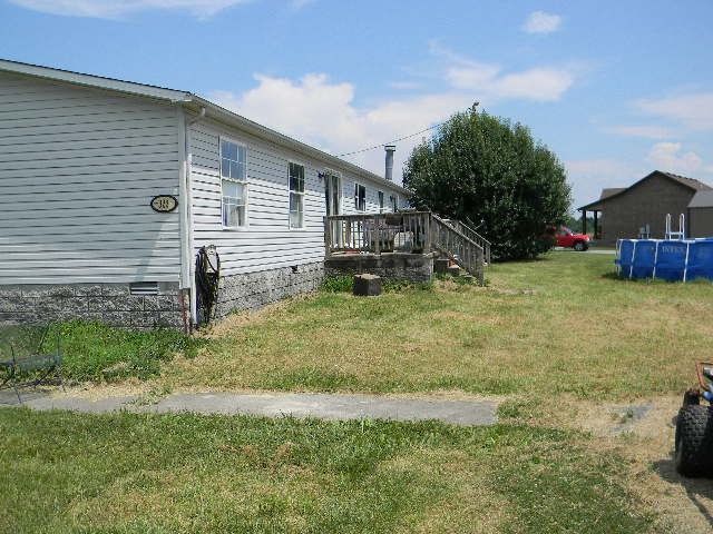 322 Nim Road Red Boiling Springs, TN 37150 - Photo 3 of 17