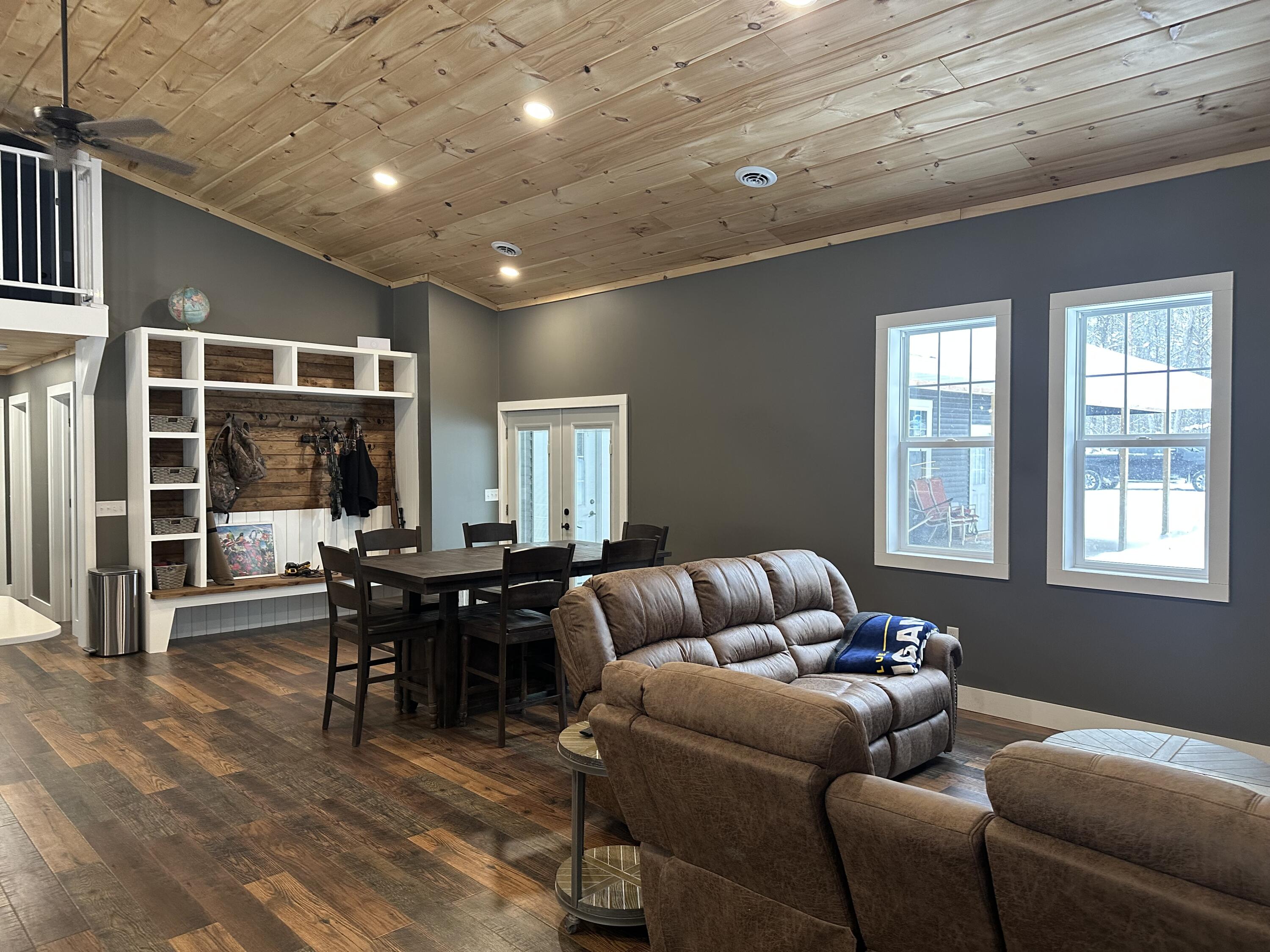 604 Beaver Road Bitely, MI 49309 - Photo 22 of 104 IMG_8087