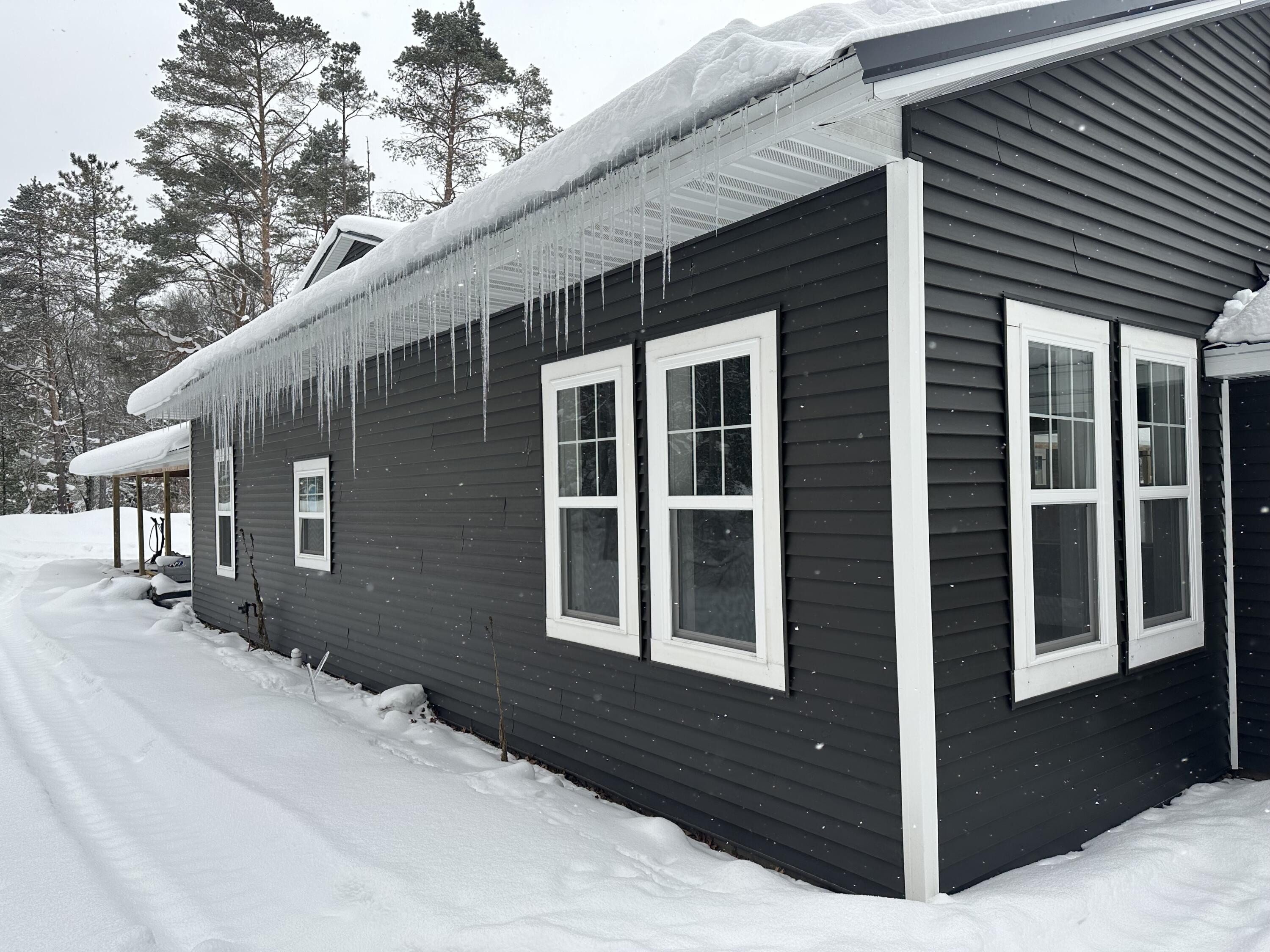 604 Beaver Road Bitely, MI 49309 - Photo 4 of 104 IMG_8154