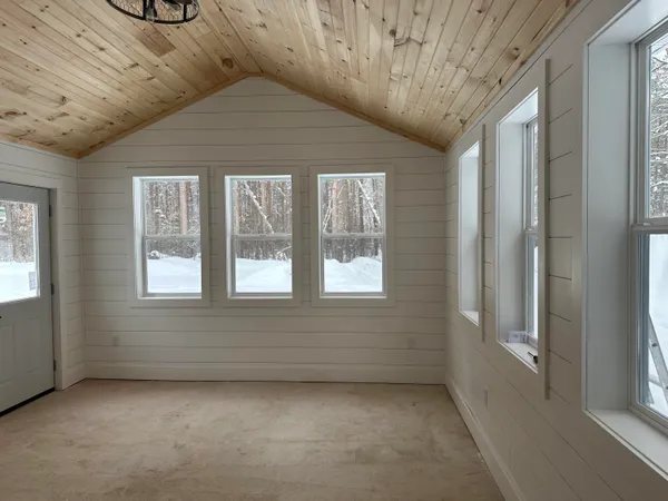 $569,900 | 604 Beaver Road, Bitely, MI 49309