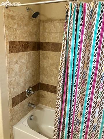 7888 Calabash Road Colorado Springs, CO 80908 - Photo 15 of 25 Upstairs Bathroom