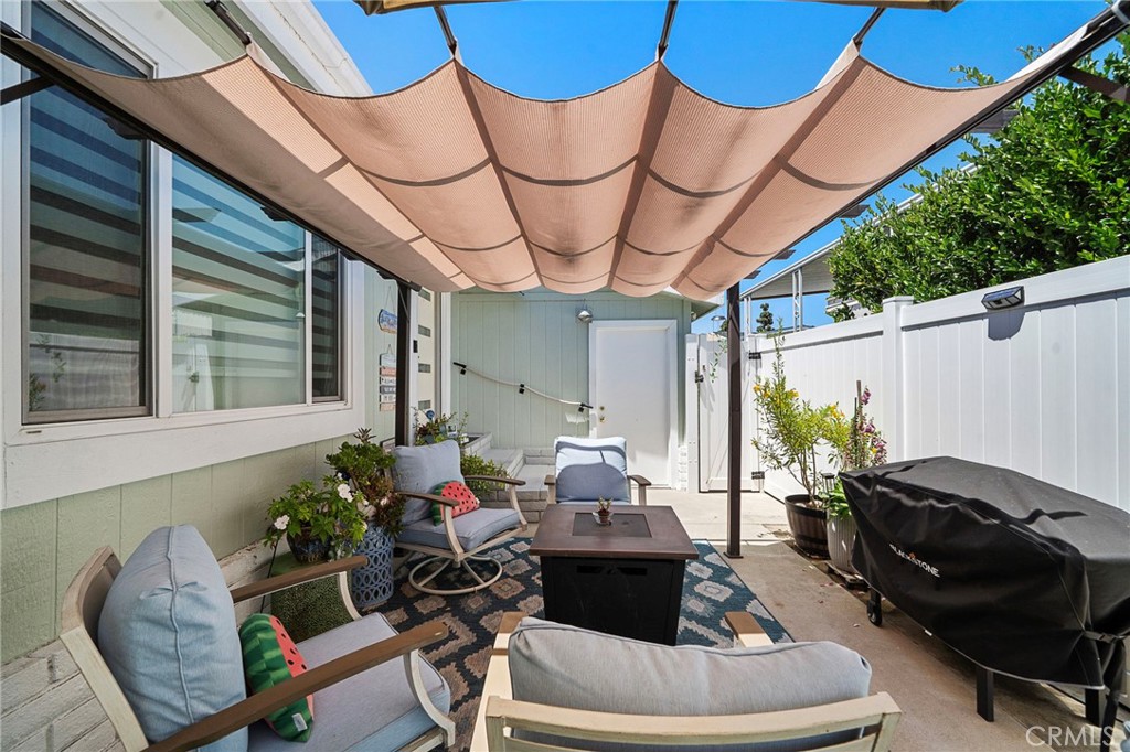 23301 Ridge Rte Drive, Unit 160 Laguna Hills, CA 92653 - Photo 34 of 46