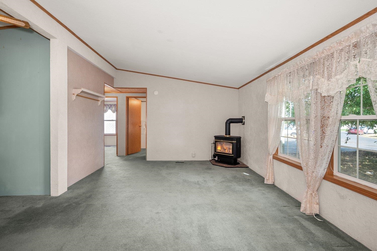 1305 Evergreen Road Deer Park, WA 99006 - Photo 12 of 47 Gallery Image 12