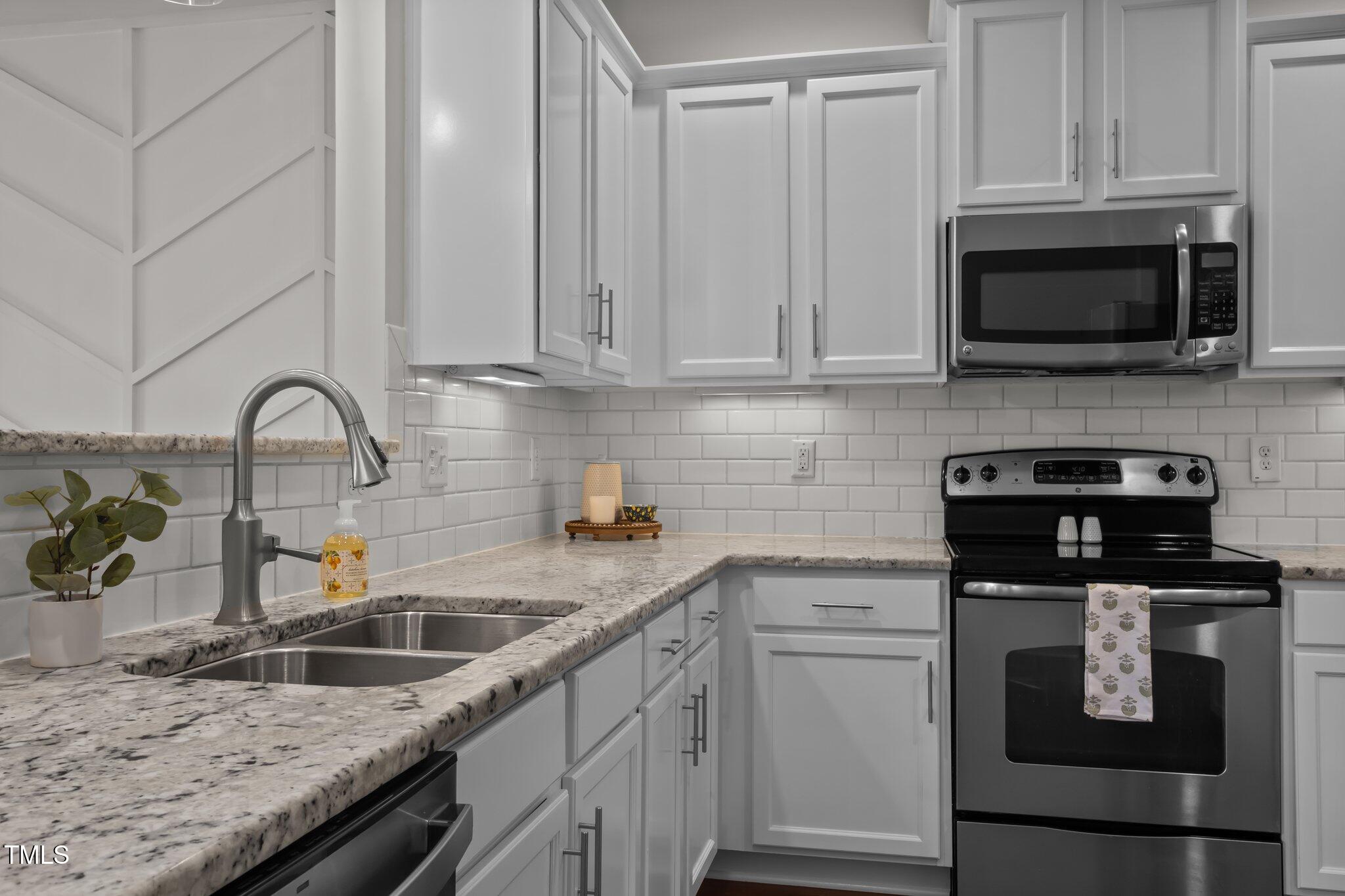 165 Token House Road Durham, NC 27703 - Photo 10 of 40 24-web-or-mls-P1027502