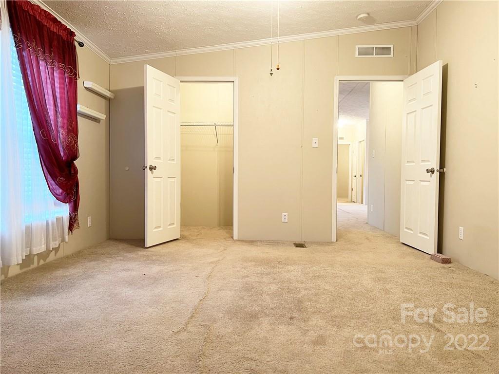 136 River Ridge Lane Hickory, NC 28601 - Photo 11 of 23 Gallery Image 11