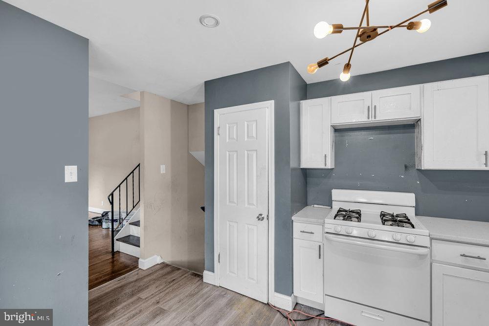 211 Chatham Drive Lindenwold, NJ 08021 - Photo 16 of 42 a view of hallway with washer and dryer