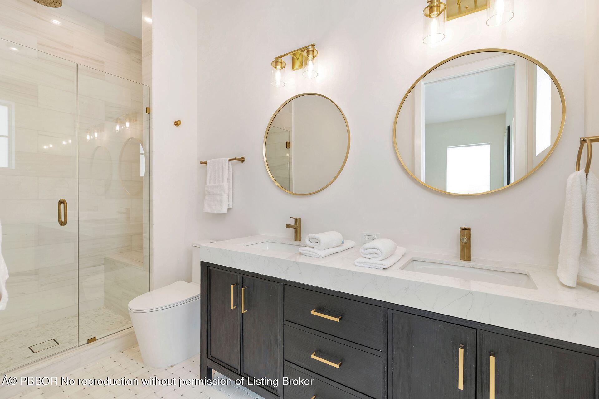 369 Avila Road West Palm Beach, FL 33405 - Photo 34 of 58 Bathroom 2