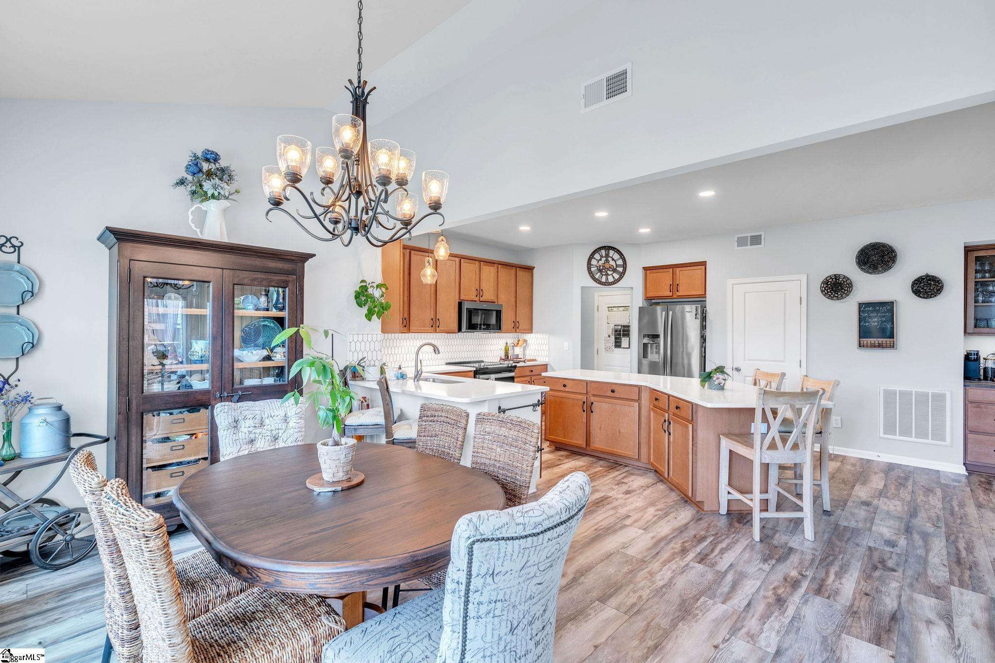 119 Shale Court Mauldin, SC 29607 - Photo 4 of 49
