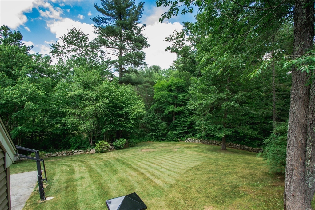 47 East Baylies Road Charlton, MA 01507 - Photo 41 of 42