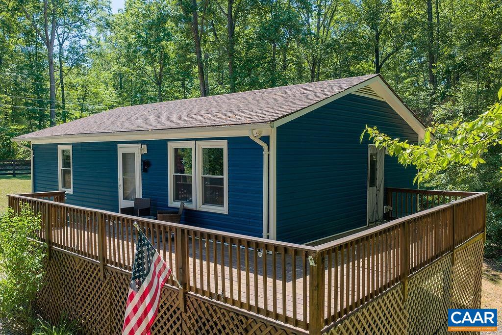 6920 Albevanna Spring Road Scottsville, VA 24590 - Photo 2 of 47 a view of a house with a small yard