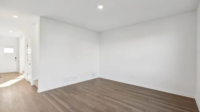 $386,990 | 6562 Walnut Drive, Wonder Lake, IL 60097