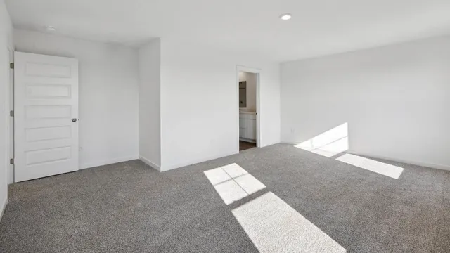 $386,990 | 6562 Walnut Drive, Wonder Lake, IL 60097