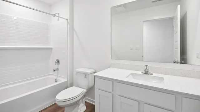 $386,990 | 6562 Walnut Drive, Wonder Lake, IL 60097