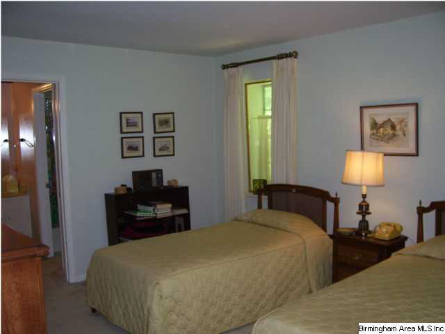 4322 Wilderness Road, Unit W Birmingham, AL 35213 - Photo 13 of 21 Gallery Image 13