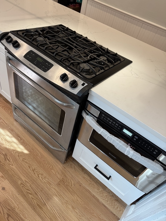 57 Hawthorne Street, Unit 2 Somerville, MA 02144 - Photo 3 of 23