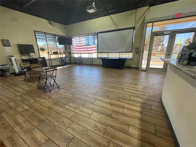 $13 | 231 North Grove Street, Eustis, FL 32726