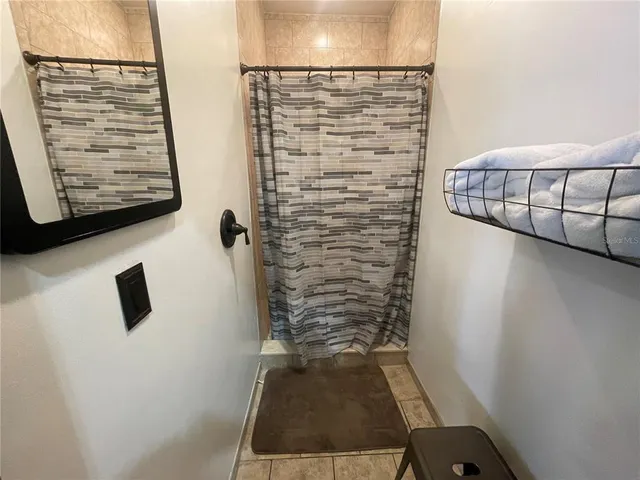 $13 | 231 North Grove Street, Eustis, FL 32726