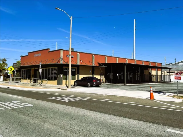 $13 | 231 North Grove Street, Eustis, FL 32726