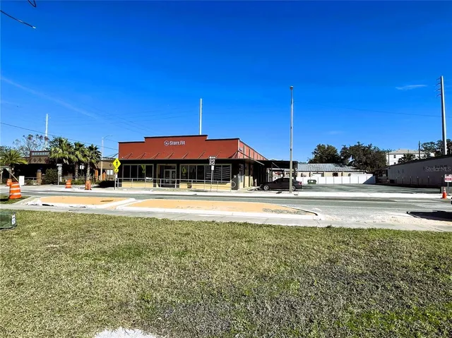 $13 | 231 North Grove Street, Eustis, FL 32726