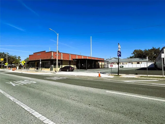 $13 | 231 North Grove Street, Eustis, FL 32726