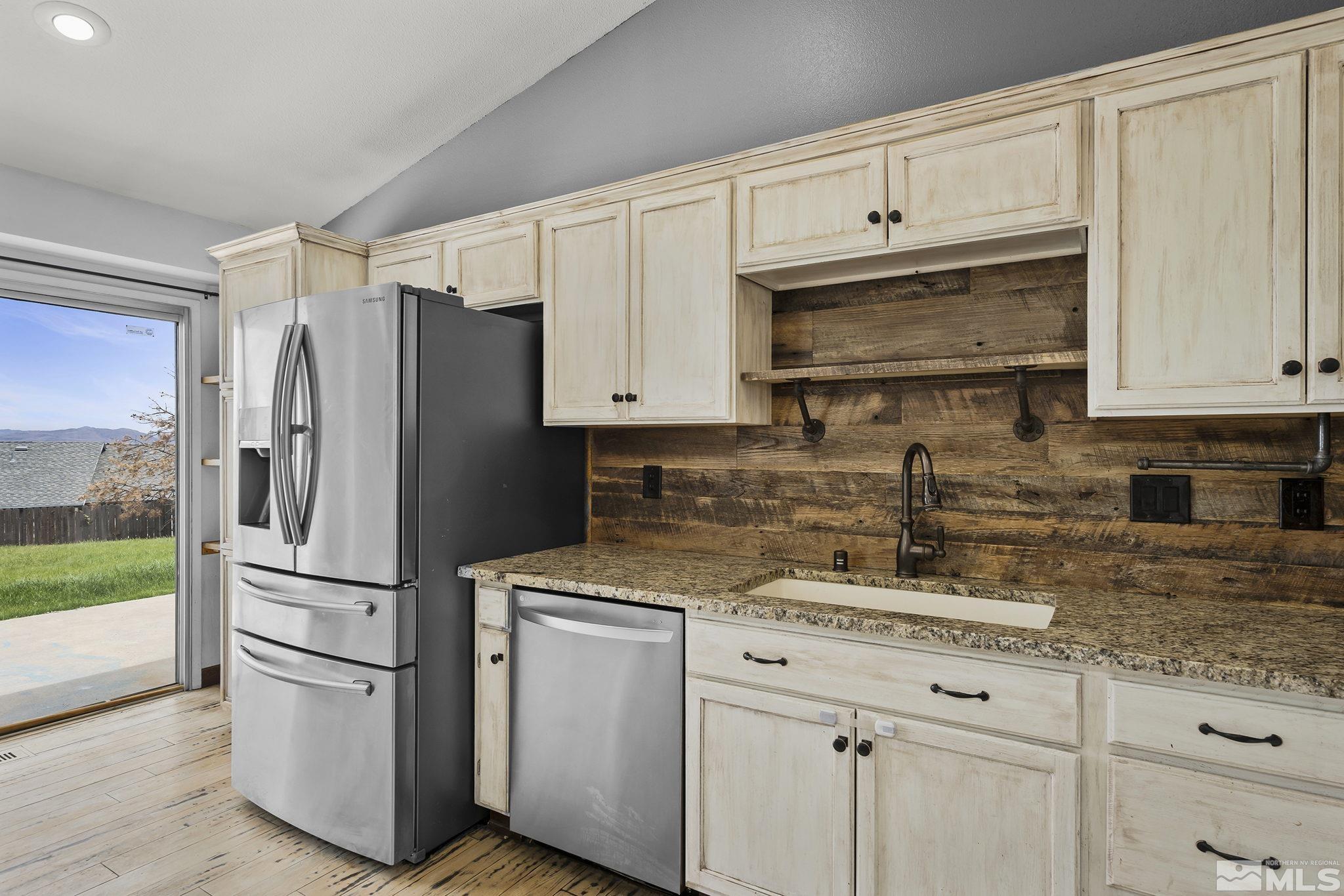 1588 Reno View Drive Reno, NV 89523 - Photo 5 of 16 Photo 5