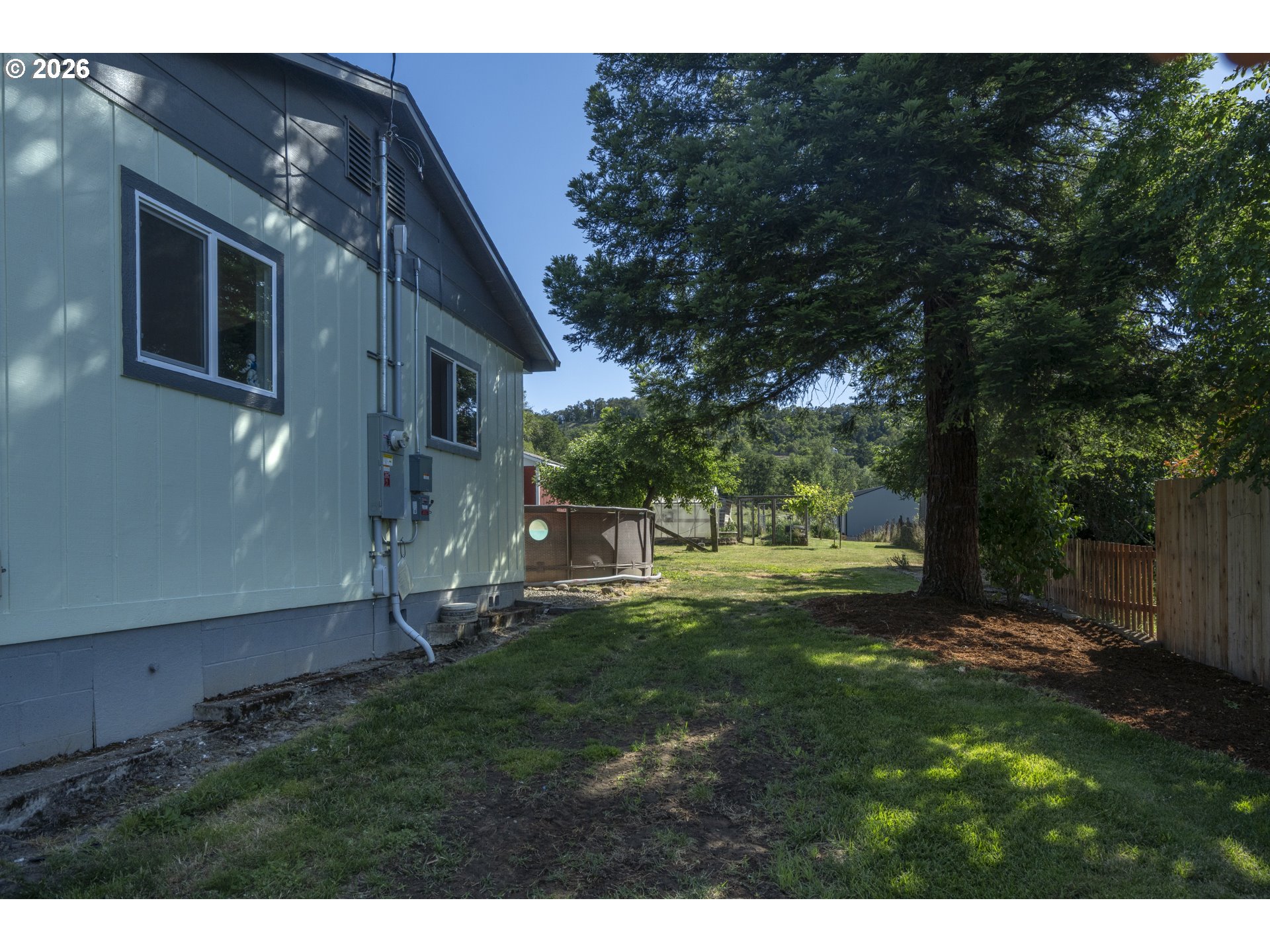695 Glengary Loop Road Roseburg, OR 97470 - Photo 5 of 48