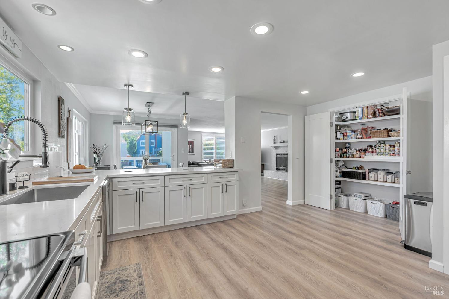 2589 Topaz Drive Novato, CA 94945 - Photo 13 of 43