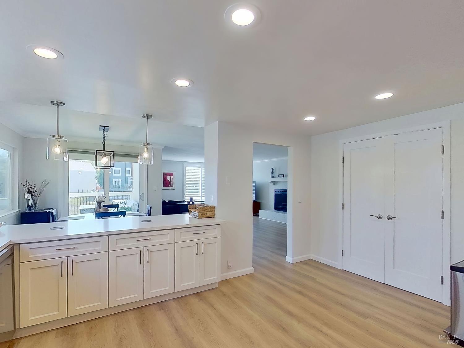 2589 Topaz Drive Novato, CA 94945 - Photo 14 of 43