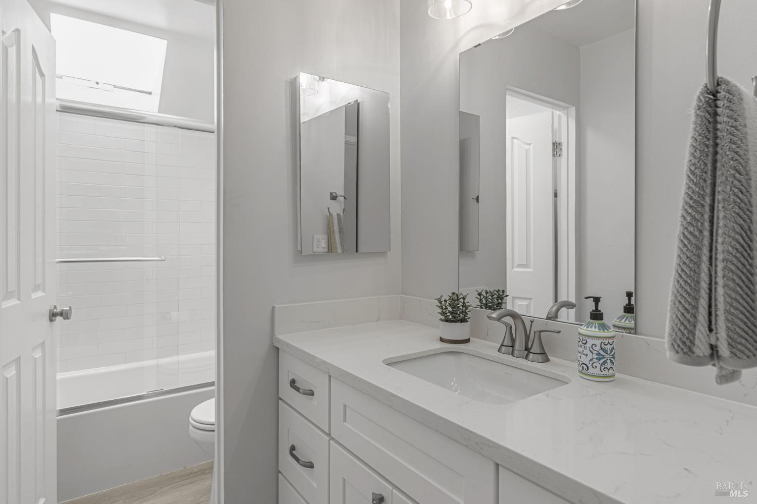2589 Topaz Drive Novato, CA 94945 - Photo 27 of 43