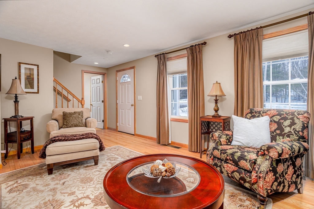 326 Matthews Street Gardner, MA 01440 - Photo 12 of 42 a living room with furniture and a large window