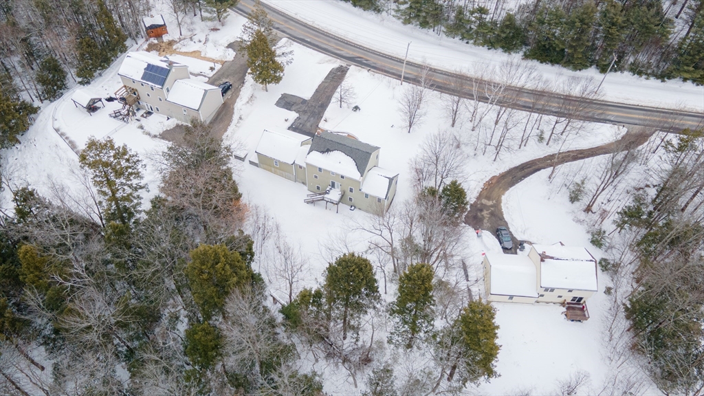 326 Matthews Street Gardner, MA 01440 - Photo 41 of 42 a view of outdoor space yard and large trees