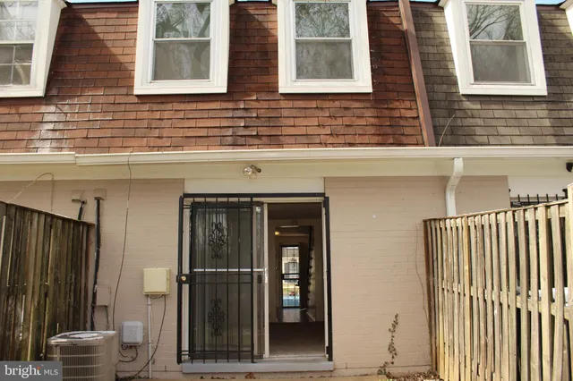 $1,750 | 1769 Village Green Drive, Unit Y82, Hyattsville, MD 20785