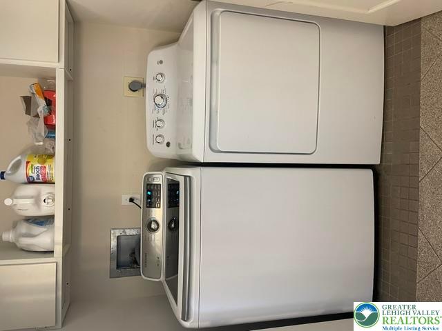 5093 Vera Cruz Road North Emmaus, PA 18049 - Photo 21 of 47 Laundry