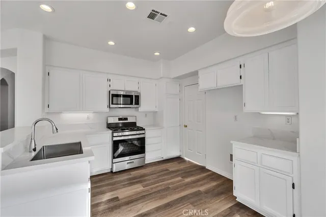 $2,700 | 4314 Tornado Court, Palmdale, CA 93552