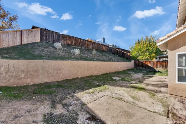 $2,700 | 4314 Tornado Court, Palmdale, CA 93552
