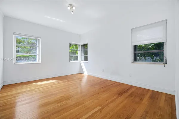$4,900,000 | 2300 South Miami Avenue, Miami, FL 33129