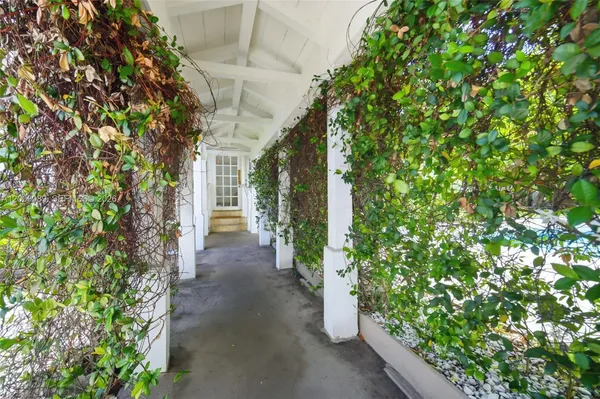 $4,900,000 | 2300 South Miami Avenue, Miami, FL 33129