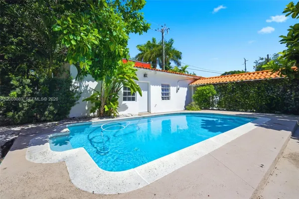 $4,900,000 | 2300 South Miami Avenue, Miami, FL 33129