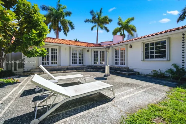 $4,900,000 | 2300 South Miami Avenue, Miami, FL 33129