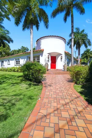 $4,900,000 | 2300 South Miami Avenue, Miami, FL 33129