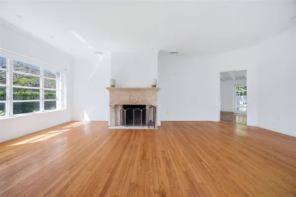 $4,900,000 | 2300 South Miami Avenue, Miami, FL 33129