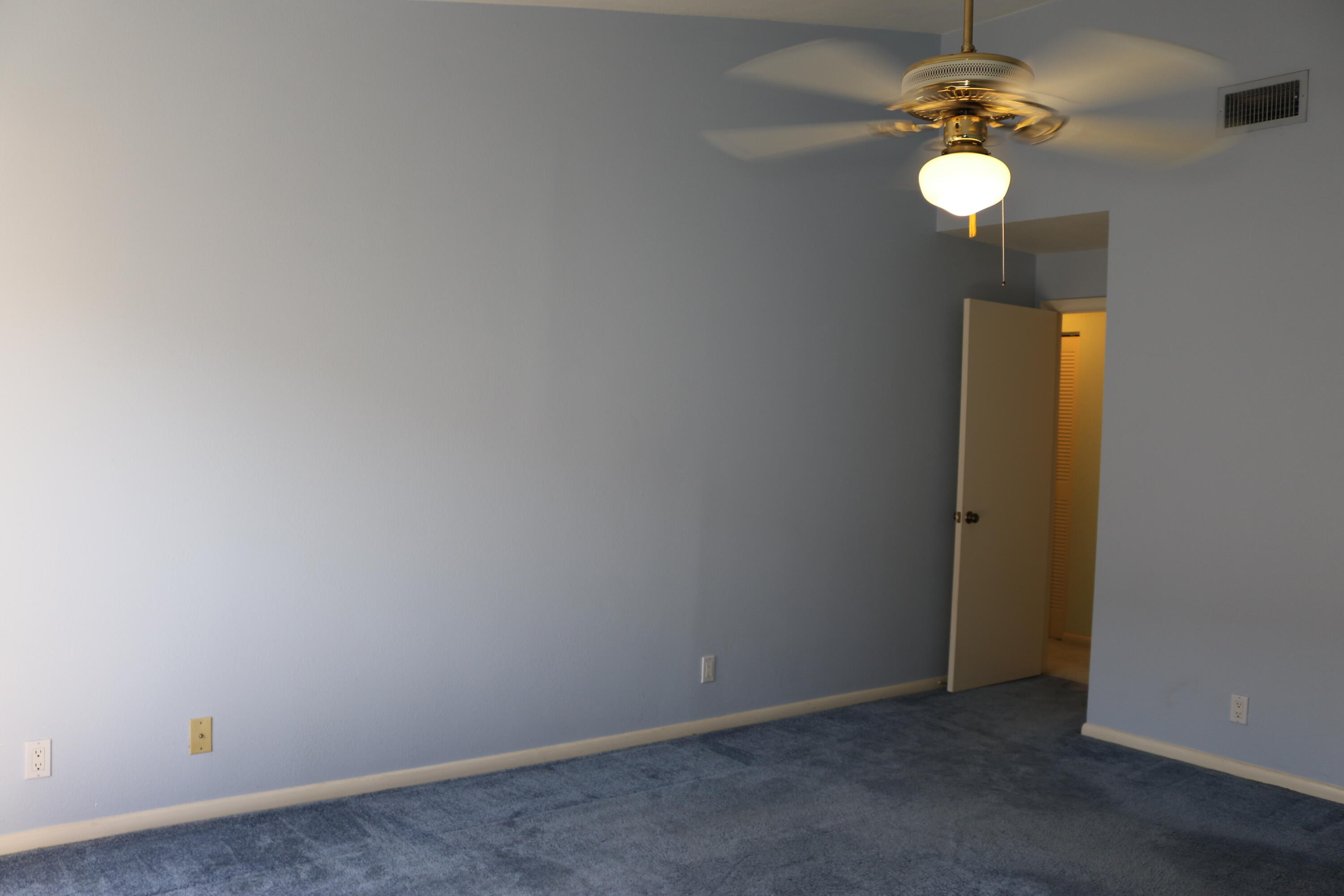 403 Springdale Circle Palm Springs, FL 33461 - Photo 26 of 45 Master 1